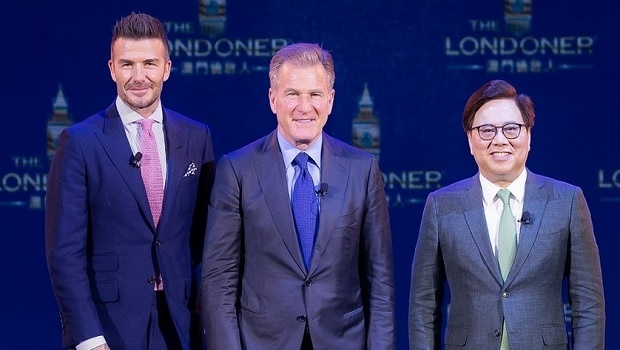 David Beckham ajuda Sands a lançar o conceito do The Londoner