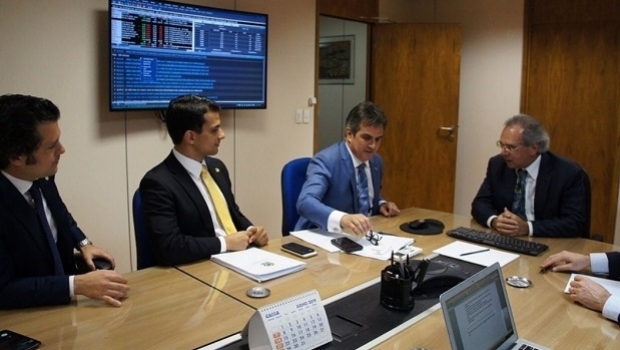 Ciro Nogueira se reuniu com Paulo Guedes e pediu apoio do Governo para legalizar os jogos de azar