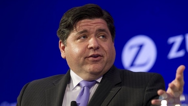 Illinois legalizes sports betting, expands casino gambling