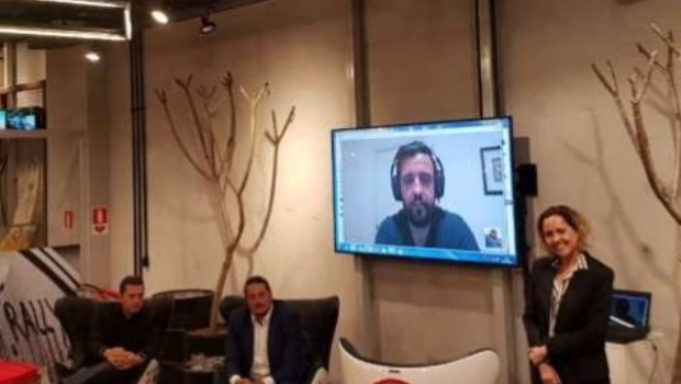 Grandes nomes da modalidade debatem futuro do pôquer em São Paulo