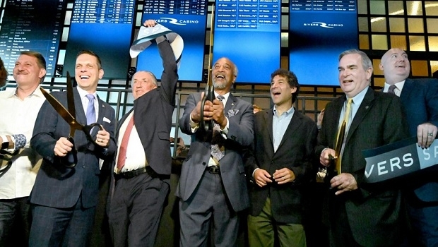 Começam os lançamentos legais de apostas esportivas em Nova York