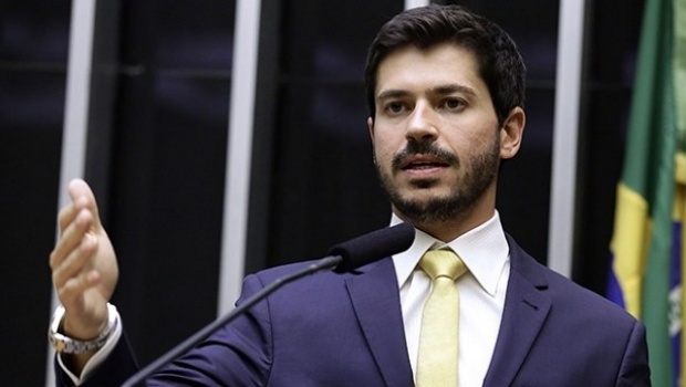 Brazilian Deputy Junior Bozzella publishes column in favor of legalizing gambling