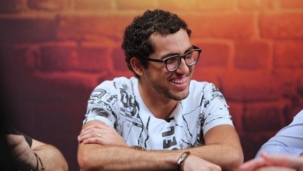 Pela primeira vez na história um brasileiro ganhou US$ 1 milhão em um torneio de poker online