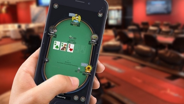 A febre dos aplicativos de clubes de poker online no Brasil