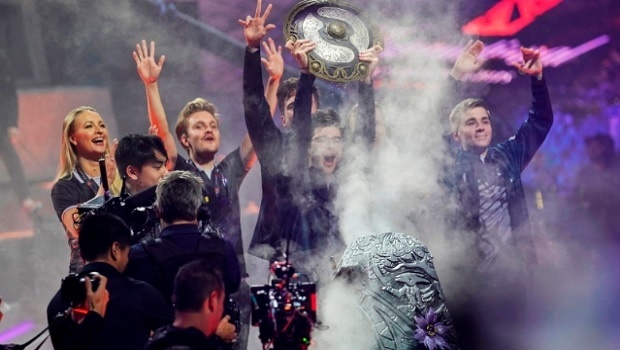 eSports champs win more prize money than Wimbledon and Masters winners
