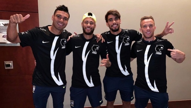 CS:GO: Neymar, Casemiro, Arthur e Paquetá aparecem com a camisa da FURIA