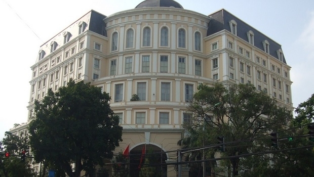 Vietnã considera condições mais leves para investimentos em cassinos