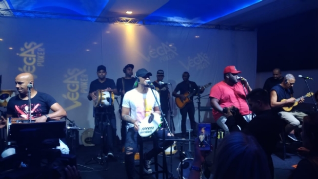 Vegas Poker é inaugurada em São Paulo com uma noite luxuosa de muita alegria e jogos