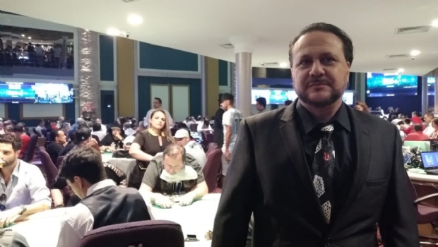 Vegas Poker é inaugurada em São Paulo com uma noite luxuosa de muita alegria e jogos