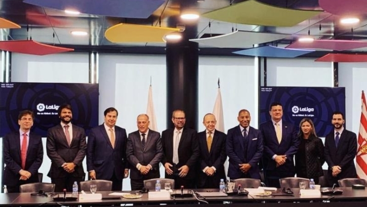 Apostas foi um dos temas da reunião entre FPF, Rodrigo Maia e diretores da LaLiga na Espanha