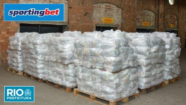 Sportingbet donates 16,000 food baskets to families in Rio affected by COVID-19