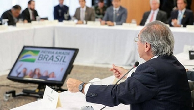 Em reunião ministerial, Guedes apoiou a liberação dos jogos para incrementar turismo no Brasil