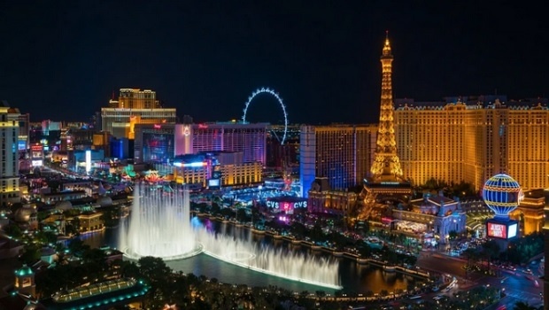 Governador de Nevada anuncia que cassinos de Las Vegas vão reabrir em 4 de junho
