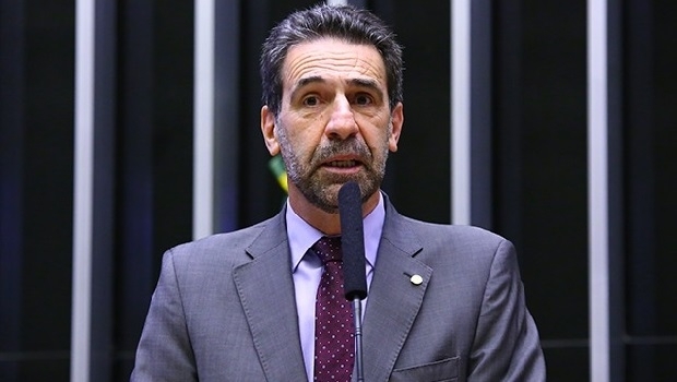 Opposition triggers Bolsonaro government to explain advertising on jogo do bicho website