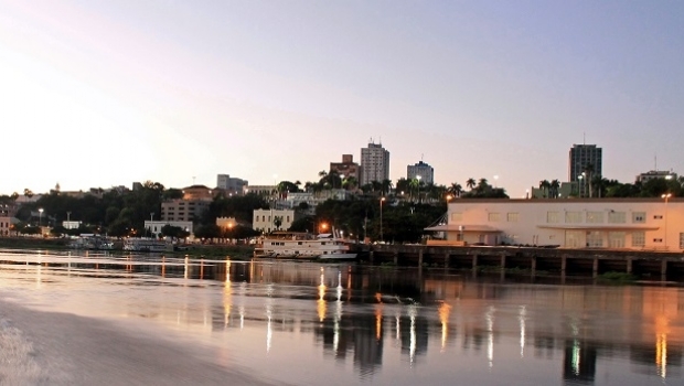 Vereadores buscam apoio para implantação de cassinos em Corumbá