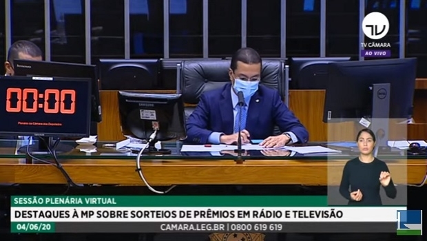 House rejects highlights and concludes regulation of prize draws on TV in Brazil