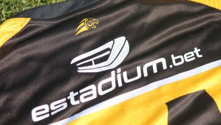 Criciúma se converte na décima equipe com patrocínio master da estadium.bet