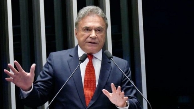 Senador Álvaro Dias cobra mais fiscalização de loterias para evitar lavagem de dinheiro