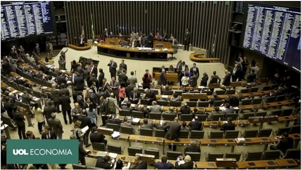 Governo e Congresso tentam liberar cassino, jogo do bicho e bingo