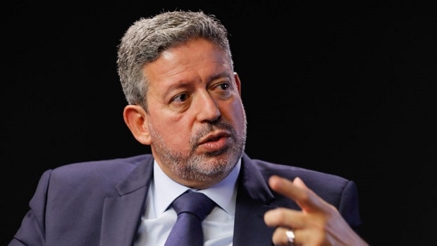 With Lira's push and the division at government base, casinos legalization returns to debate