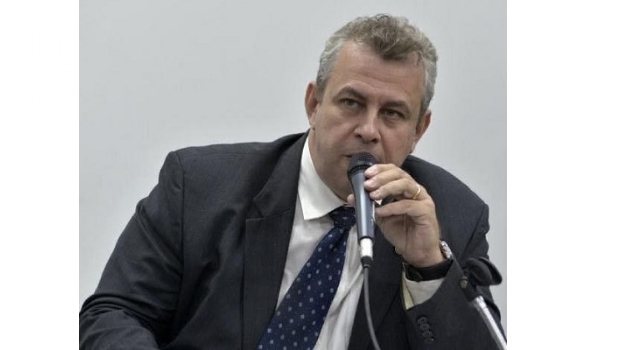 "A melhor forma de combate ao jogo ilegal é pela via da legalização, controle e fiscalização"