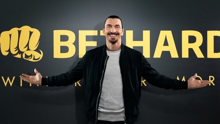 Ibrahimovic pode ser banido do futebol por sociedade com empresa de apostas