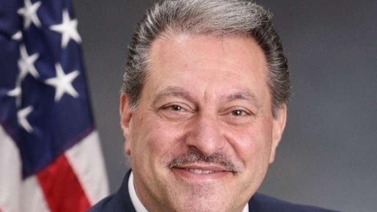 Senador do Estado de Nova York aplaude movimento em direção às apostas esportivas