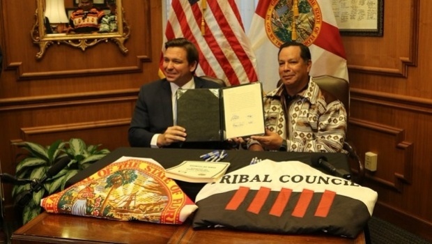 Florida signs historic deal with Seminole Tribe to include sports betting