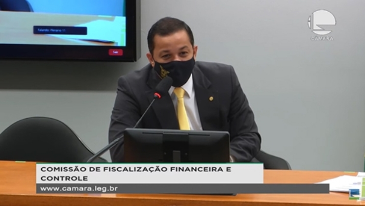 Deputados aprovam audiência para conhecer como trabalham casas de apostas estrangeiras no Brasil