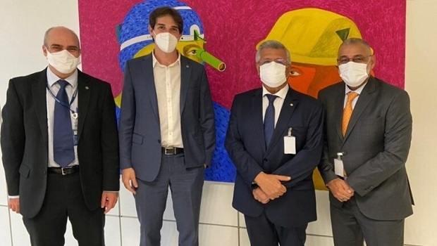 Deputy Bacelar discusses gaming regulatory framework with Economy Ministry technicians