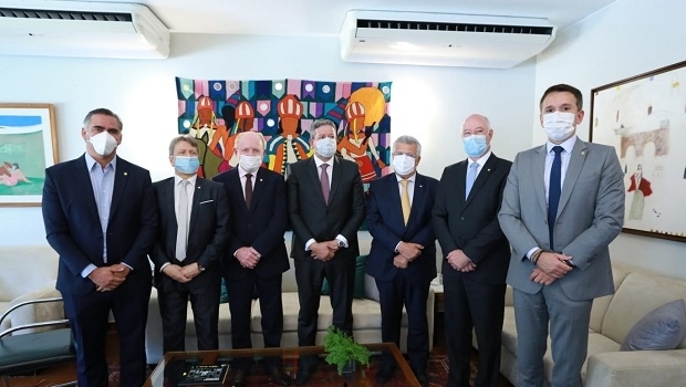 Em reunião com Arthur Lira, deputados reforçam necessidade de legalizar o jogo no Brasil