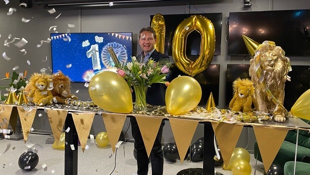 LeoVegas celebrates 10 years with emotional message from its CEO on social networks