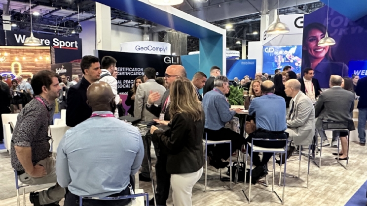 Galeria de fotos do segundo dia da G2E