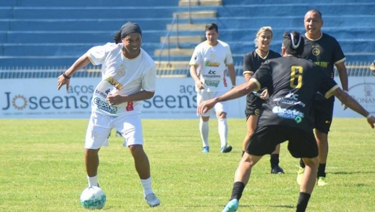 Com apoio da Afun, Ronaldinho Gaúcho reúne estrelas para jogo em São José dos Campos