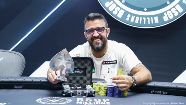 André Akkari fatura o título do PokerStars Invitational do BSOP Millions