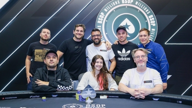 André Akkari fatura o título do PokerStars Invitational do BSOP Millions