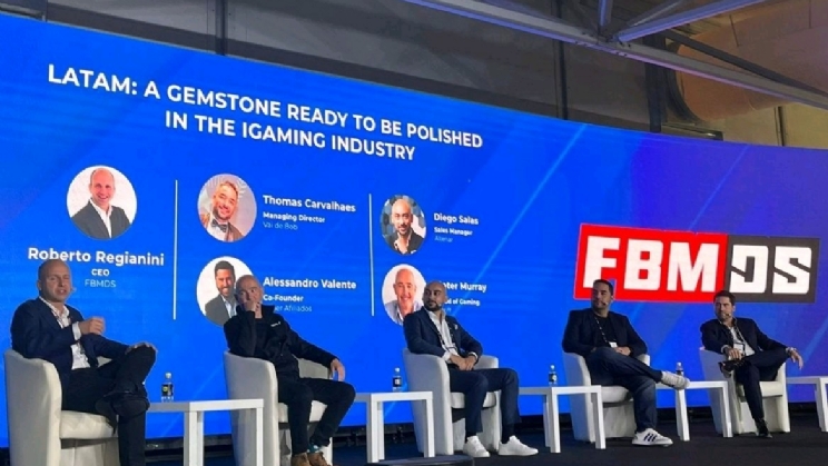 Galeria de fotos: Roberto Carlos foi a grande estrela do segundo dia da SiGMA Europe 2022