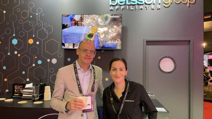 Galeria de fotos: Roberto Carlos foi a grande estrela do segundo dia da SiGMA Europe 2022