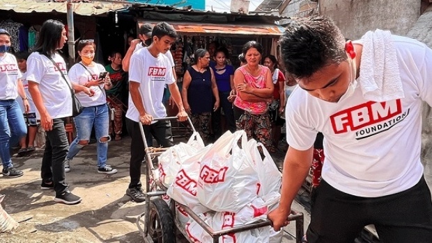 FBM® Foundation realiza ação de emergência em Noveleta, Cavite