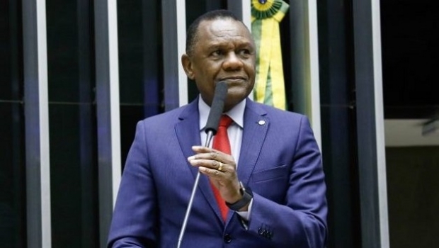 Comissão aprova percentual da arrecadação de loterias para compra de medicamentos de alto custo