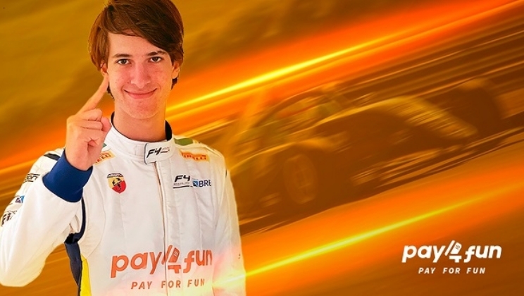 Felipe Barrichello acelera com a Pay4Fun na Fórmula 4