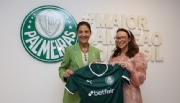 Diretora de marketing da Betfair International visita a presidente do Palmeiras junto com Rivaldo