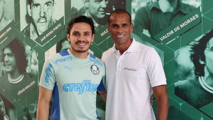 Diretora de marketing da Betfair International visita a presidente do Palmeiras junto com Rivaldo