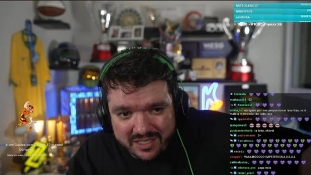 Gaules bate recorde de Felipe Neto de maior número de pessoas em live simultaneamente