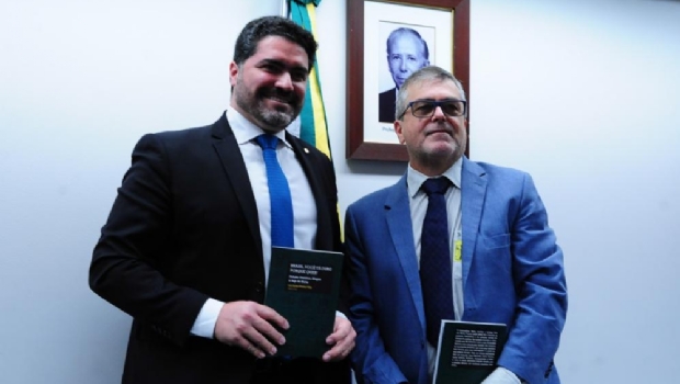 Dep. Newton Cardoso: “Não podemos descartar a arrecadação de R$ 30 bi por ano do jogo legalizado”