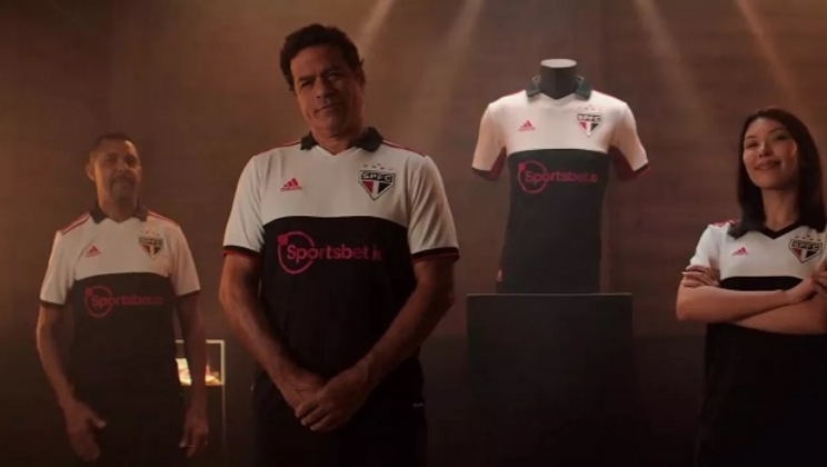 Sportsbet.io lança vídeo para apresentar camisa 3 do São Paulo que homenageia campeão de 1992