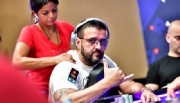 Campeão mundial em 2011, André Akkari comemora crescimento do poker no Brasil