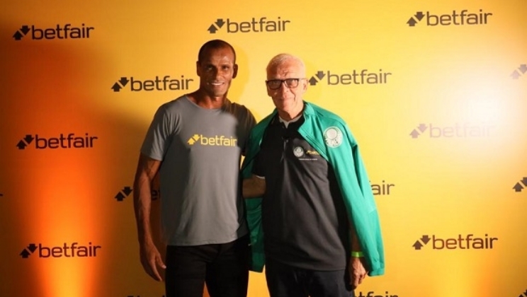 Betfair reuniu Ademir da Guia, Rivaldo e torcedores para ver duelo do Palmeiras pela Libertadores