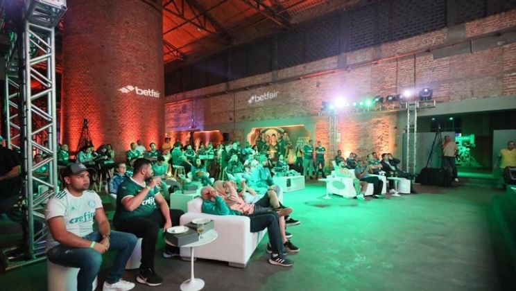 Betfair reuniu Ademir da Guia, Rivaldo e torcedores para ver duelo do Palmeiras pela Libertadores