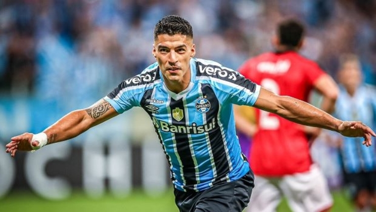Grêmio pode fechar com casa de apostas o maior patrocínio da história graças a Luis Suárez